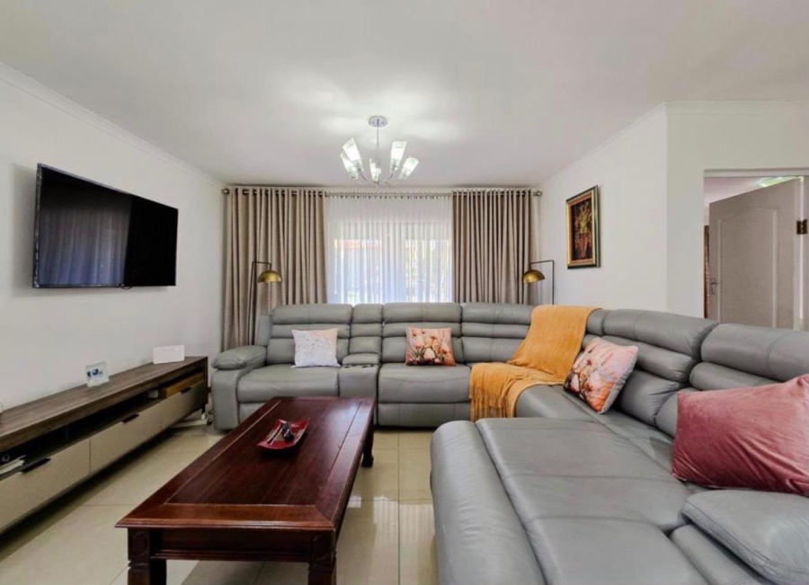 3 Bedroom Property for Sale in Amalinda Eastern Cape